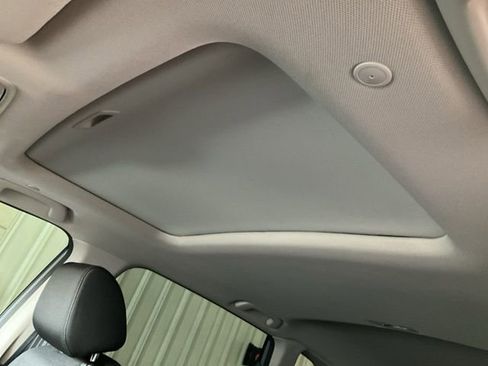 Certified 2025 Honda CR-V EX image 7