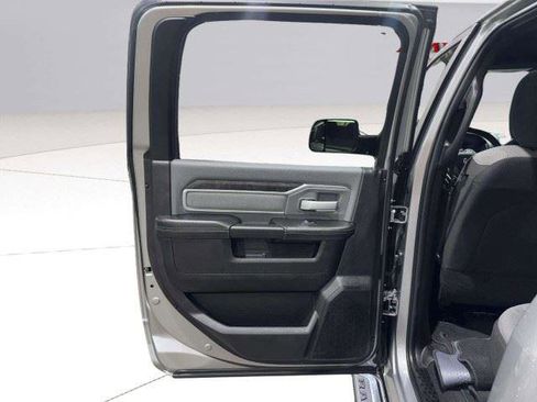 Used 2022 RAM 2500 Big Horn AWD/4WD image 41