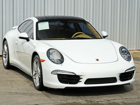 Used 2015 Porsche 911 Carrera 4 image 48