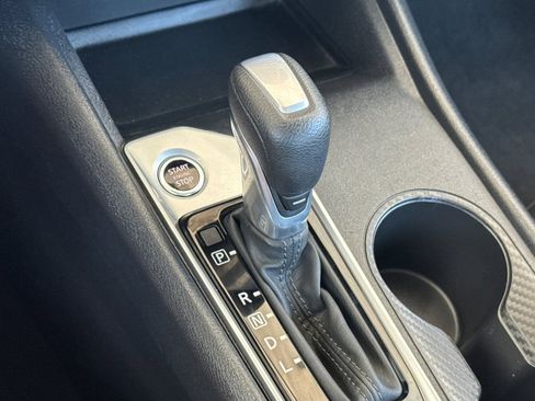 Used 2025 Nissan Altima 2.5 SV FWD image 20