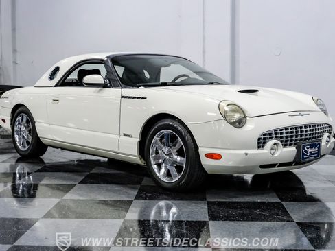 Used 2002 Ford Thunderbird image 16