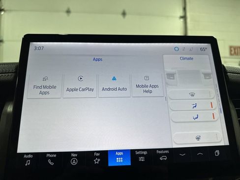 Used 2023 Ford Expedition Max XLT image 32