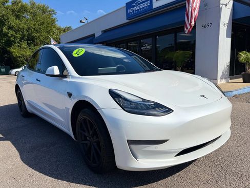 Used 2019 Tesla Model 3 Standard Range Plus RWD image 24