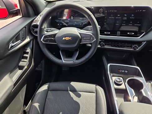 New 2026 Chevrolet Equinox LT w/ Convenience Package II image 17