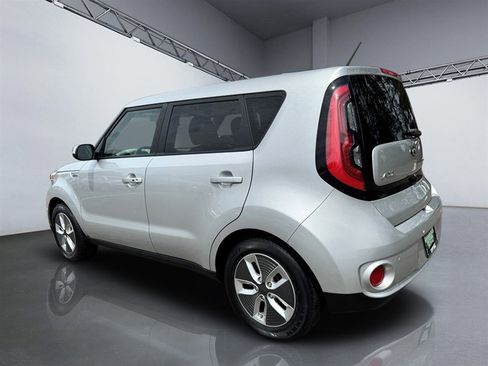 Used 2017 Kia Soul EV + w/ Sun & Fun Package FWD image 5