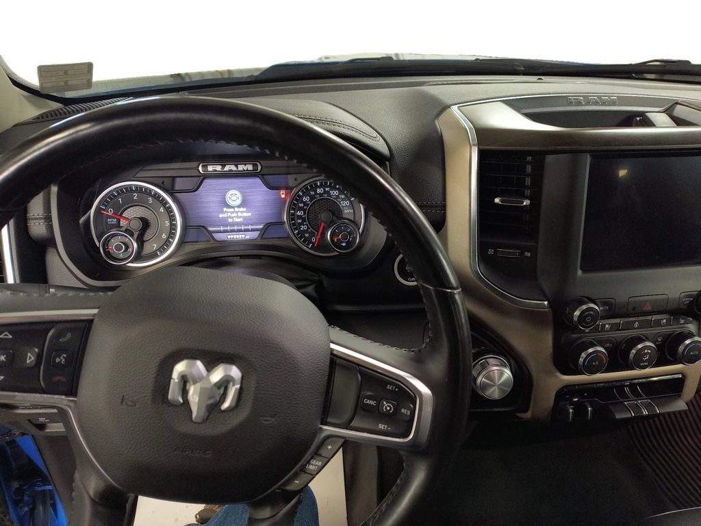 Used 2022 RAM 1500 Laramie AWD/4WD image 12