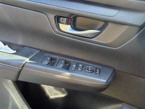 Used 2023 Honda CR-V LX image 6