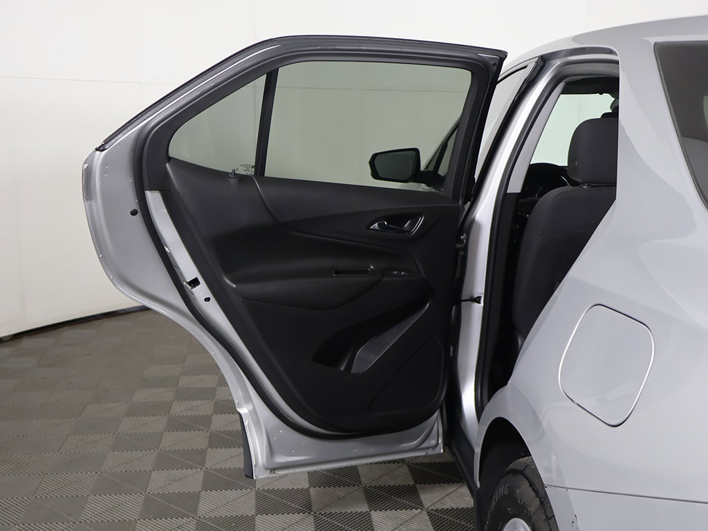 Used 2020 Chevrolet Equinox LT w/ LPO, Cargo Package FWD image 16