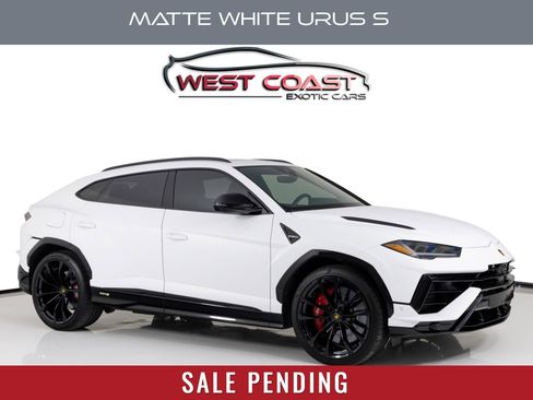 Used 2024 Lamborghini Urus S image 1
