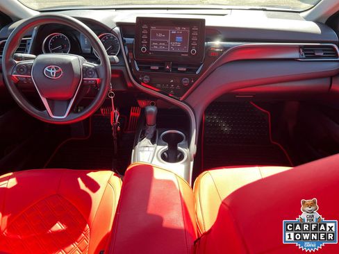 Used 2022 Toyota Camry LE image 21