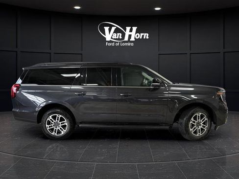 New 2025 Ford Expedition Max Active image 2