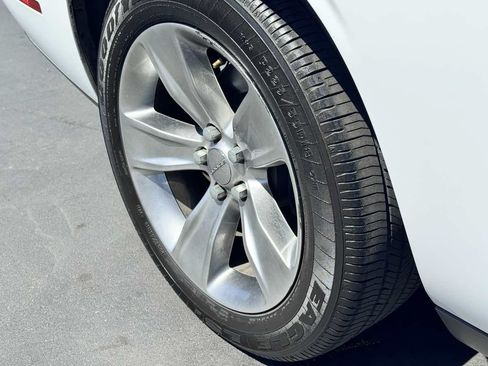 Used 2018 Dodge Challenger SXT RWD image 19