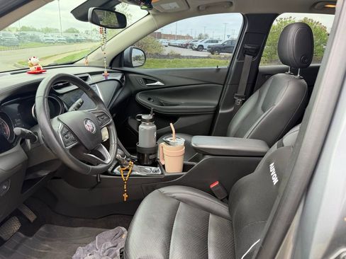 Used 2023 Buick Encore GX Essence w/ Experience Buick Package image 5