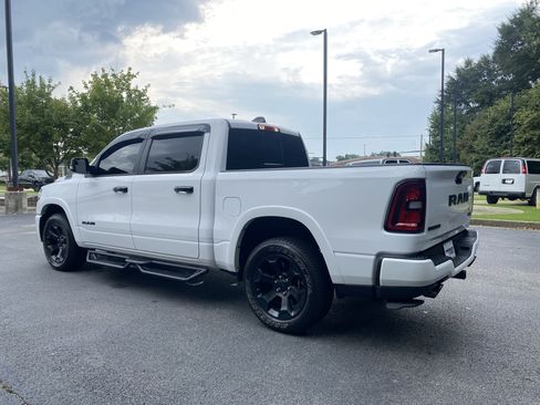 Used 2025 RAM 1500 Big Horn AWD/4WD image 7