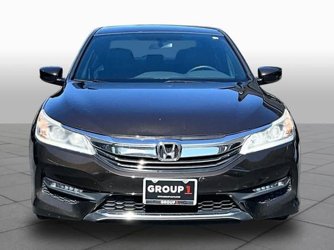 Used 2017 Honda Accord Sport image 4