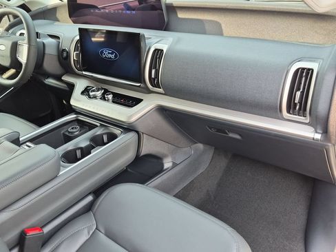 New 2027 Ford Expedition Active AWD/4WD image 22