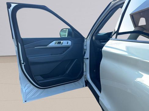 New 2026 Ford Explorer Active image 47