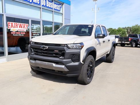 New 2026 Chevrolet Colorado Trail Boss AWD/4WD image 6