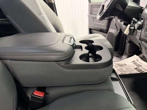 Used 2019 RAM 1500 Express w/ Wheel & Sound Group AWD/4WD image 19