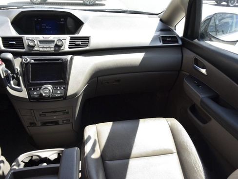 Used 2017 Honda Odyssey Touring image 42