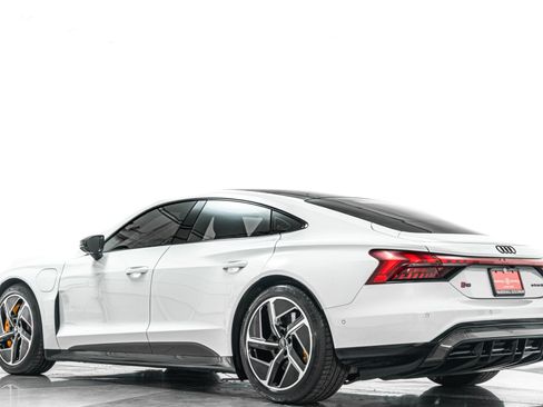Used 2023 Audi RS e-tron GT w/ Carbon Performance Package AWD/4WD image 34