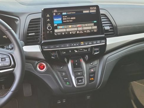 Used 2025 Honda Odyssey Sport-L image 13