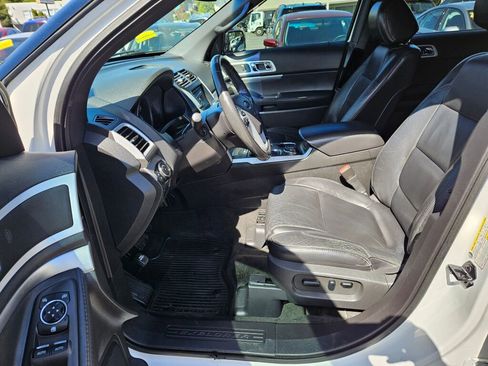 Used 2011 Ford Explorer XLT w/ 202A Rapid Spec Order Code AWD/4WD image 13