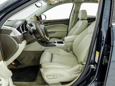 Used 2010 Cadillac SRX Luxury image 28