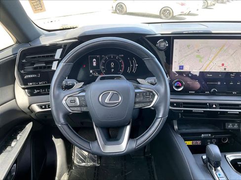 Used 2023 Lexus RX 350 Premium image 8