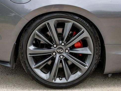 Used 2018 INFINITI Q60 Red Sport 400 w/ Sensory Package 3.0T Sport RWD image 52