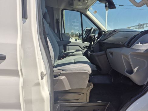 Used 2019 Ford Transit 350 XL image 18