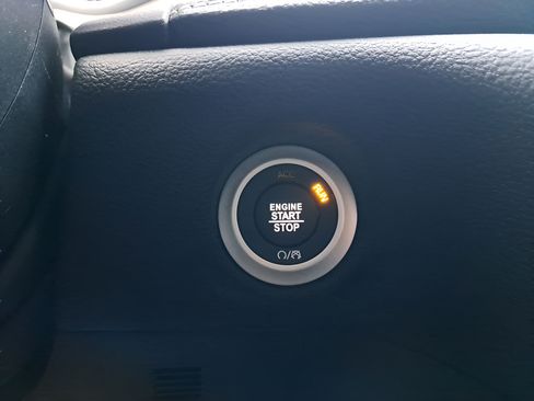 New 2026 Chrysler Pacifica Select FWD image 23