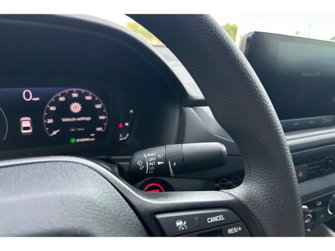 Used 2025 Honda Accord SE image 38
