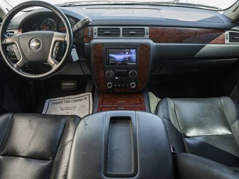 Used 2013 Chevrolet Suburban LTZ AWD/4WD image 28