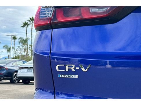 Used 2025 Honda CR-V Sport image 17