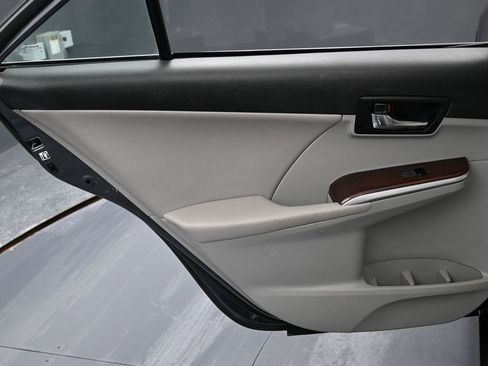 Used 2012 Toyota Camry XLE image 34