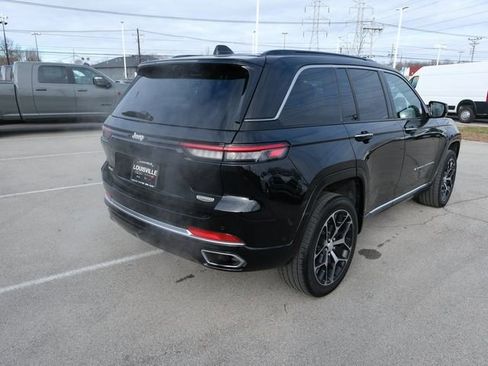 Used 2024 Jeep Grand Cherokee Summit AWD/4WD image 7