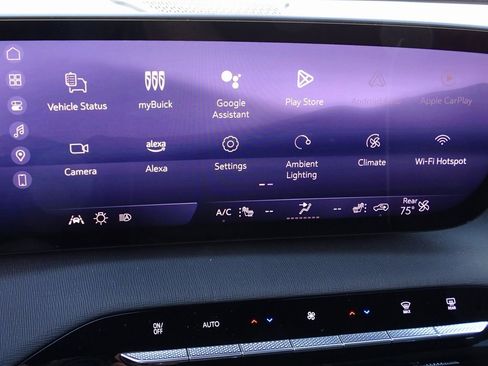 Used 2025 Buick Enclave Preferred image 37