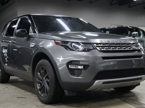 Used 2018 Land Rover Discovery Sport HSE AWD/4WD image 7