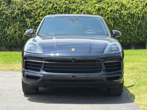 Certified 2023 Porsche Cayenne AWD/4WD image 11