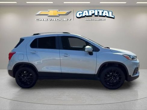 Used 2022 Chevrolet Trax LT w/ Sport Edition AWD/4WD image 6