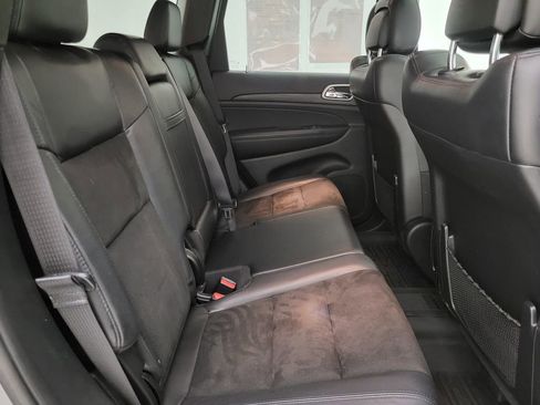 Used 2020 Jeep Grand Cherokee Laredo w/ Quick Order Package 2BN North image 38