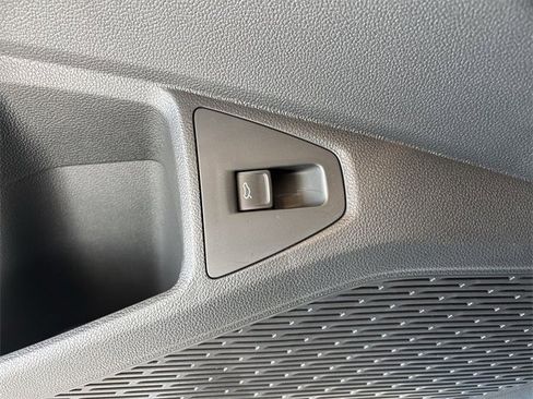 Used 2025 Volkswagen Jetta SEL image 23