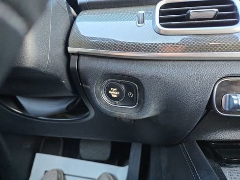 Used 2020 Mercedes-Benz GLE 450 4MATIC image 21