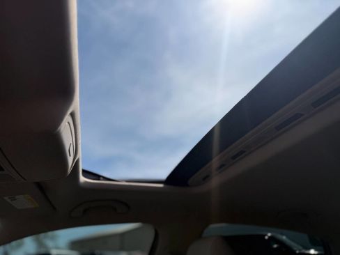 Used 2014 Volkswagen Passat TDI SE image 45