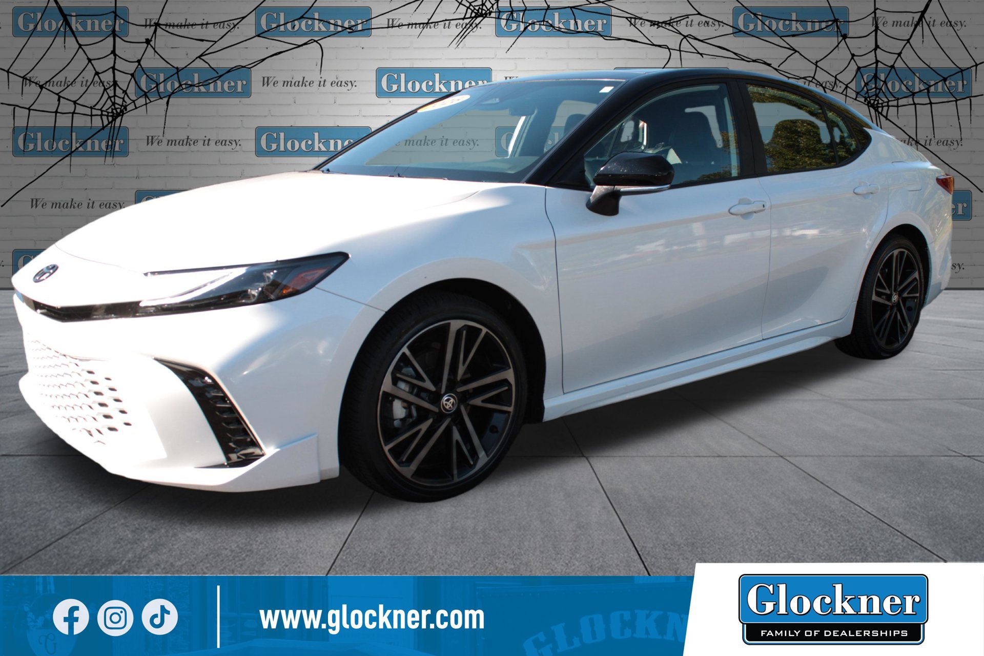 Used 2026 Toyota Camry XSE AWD/4WD image 1