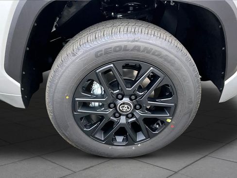 New 2026 Toyota Tundra Limited AWD/4WD image 12
