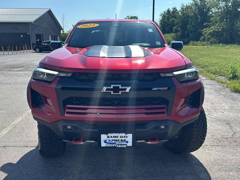 Used 2023 Chevrolet Colorado ZR2 w/ ZR2 Convenience Package III AWD/4WD image 2