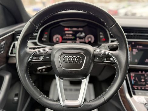 Used 2019 Audi Q8 Premium Plus w/ Premium Plus image 24