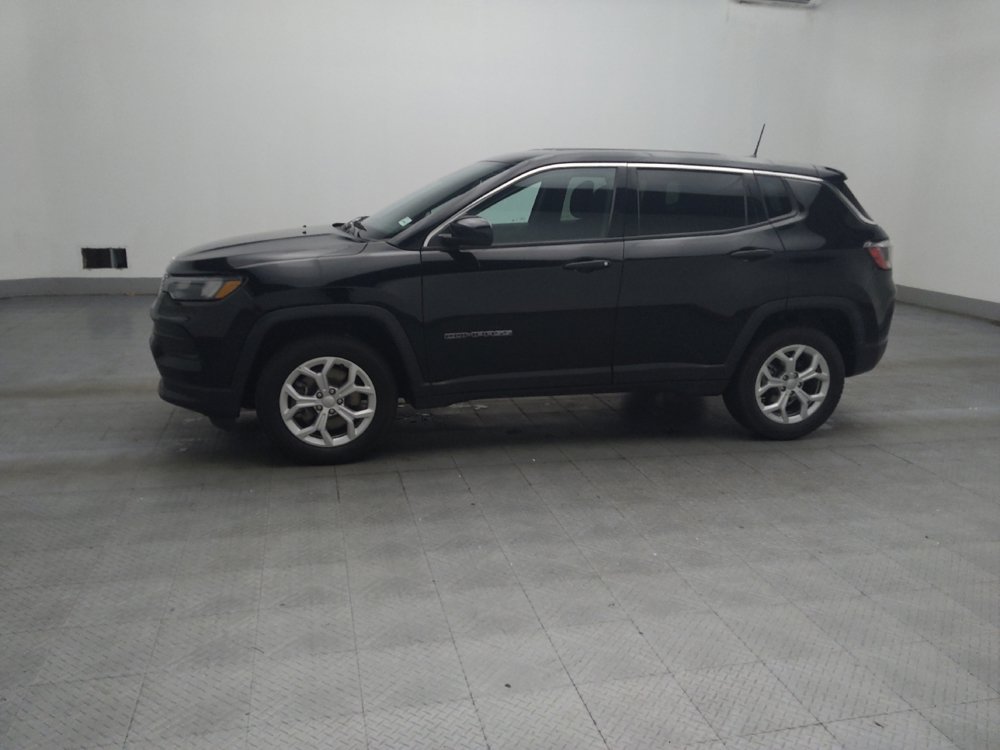 Used 2024 Jeep Compass Sport AWD/4WD image 2